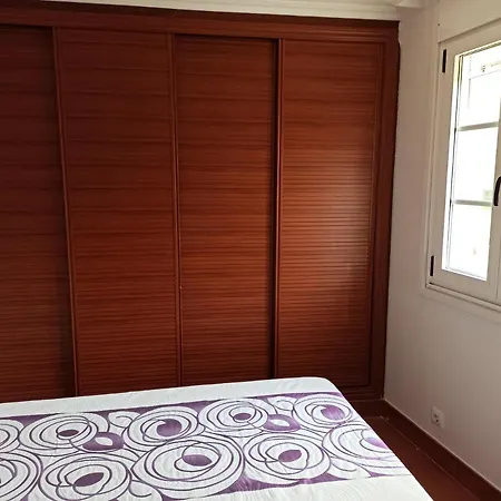 Vivienda Con Finca Y Vistas Al Mar *