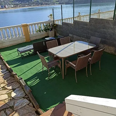Vivienda Con Finca Y Vistas Al Mar